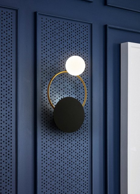 Wall Lamp with Ring
